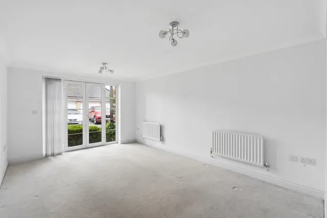 Pinner Road, Northwood, HA6, photo 2