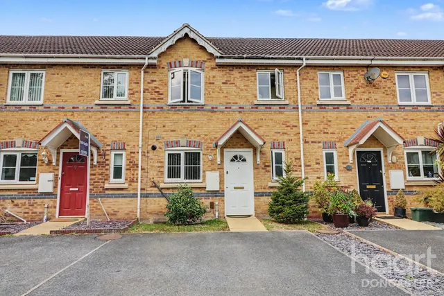 Mulberry Court, Warmsworth, DN4, photo 1