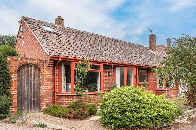 Wonderful Detached Property in Norwic, photo 1