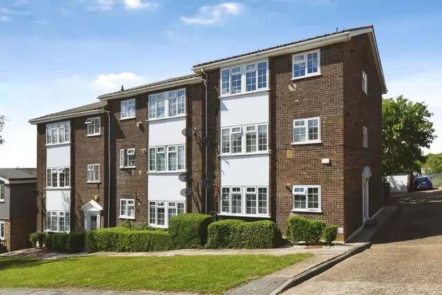Station Road, Benfleet, Essex, SS7, photo 1