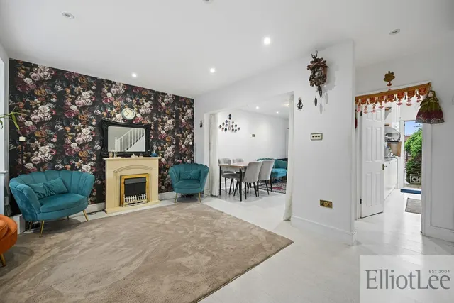 Photo 2 — Drake Road, Harrow, HA2