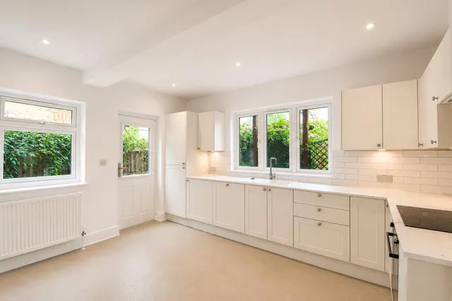 Cowley Road, Barnes, SW14, photo 1