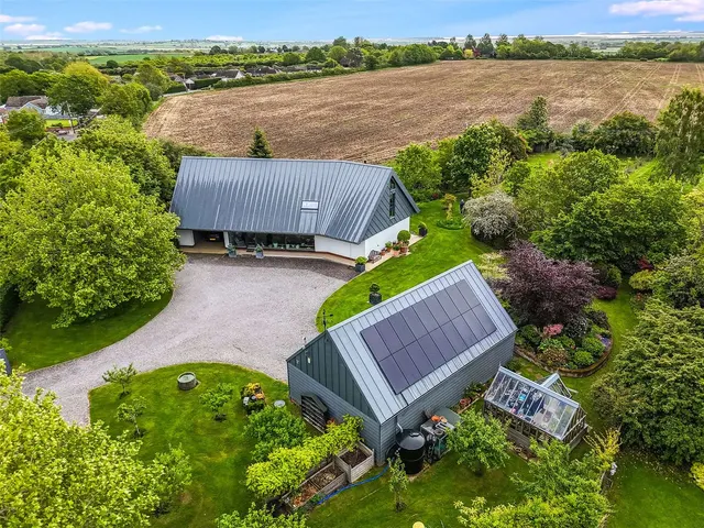 Barnhall Road, Tolleshunt Knights, Maldon, Essex, CM9 8HA, photo 1