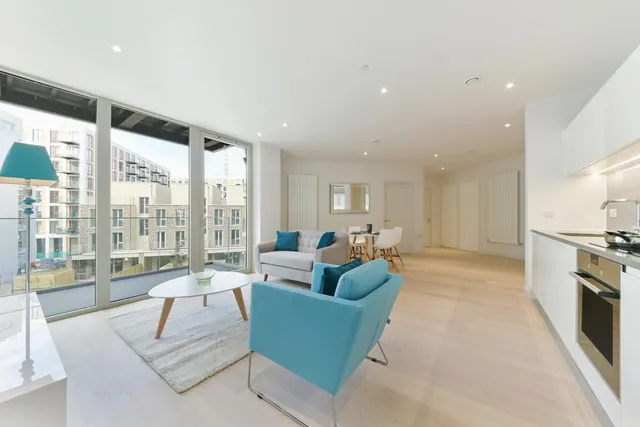 Liner House, Royal Wharf, E16, photo 1