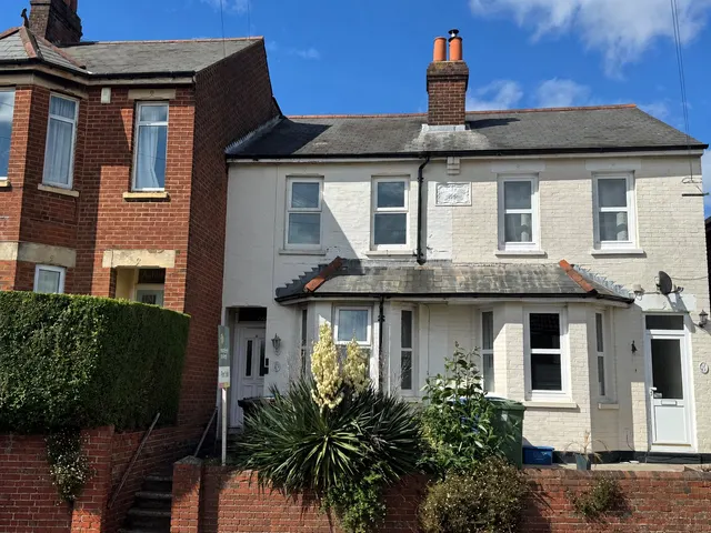 Newport Road, Aldershot, Hampshire, GU12 4PY, photo 1