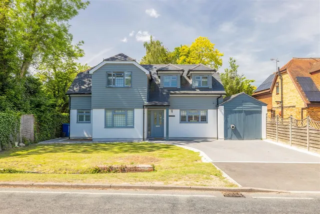 Money Row Green, Holyport, Maidenhead, SL6 2ND, photo 1