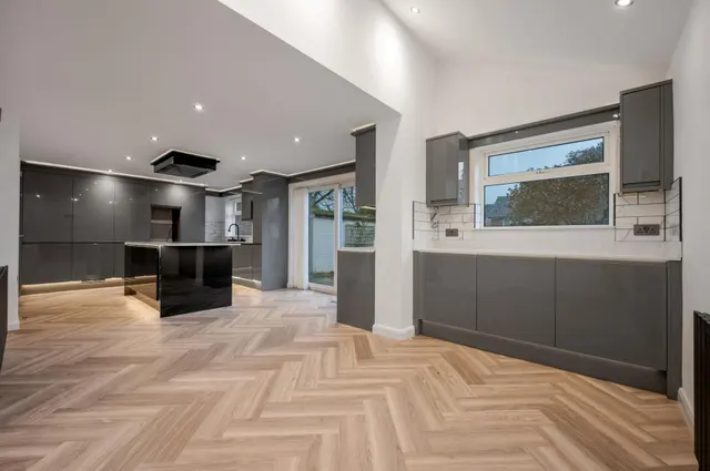 Waltham Rise, Melton Mowbray, LE13, photo 2