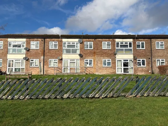 Grierson Close, Calne, photo 1