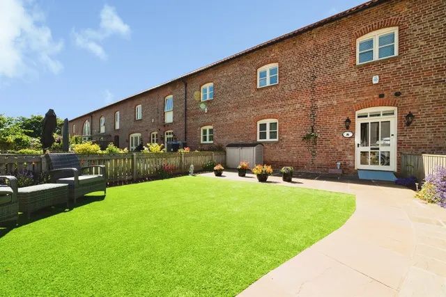 Enholmes Lane, Patrington, HU12, photo 3
