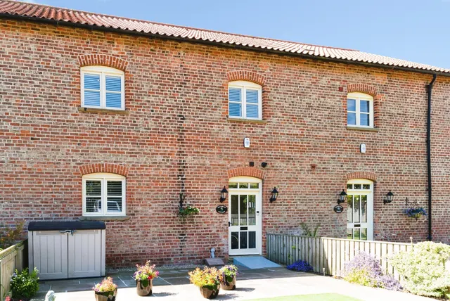 Enholmes Lane, Patrington, HU12, photo 1
