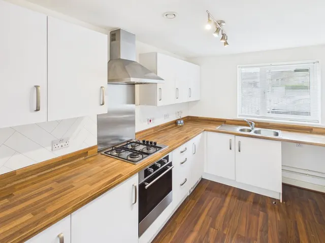 Fordh An Bal Pool, Redruth, TR15, photo 2