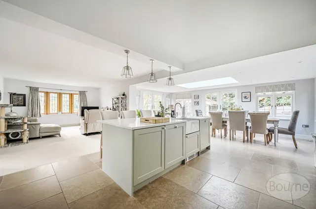 Frensham Road, Lower Bourne, GU10, photo 3