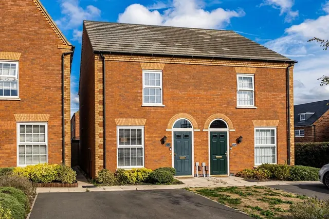 Inver Road, Lubbesthorpe, LE19, photo 1