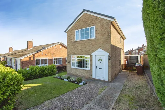 Oakland Drive, Netherton, WF4, photo 1
