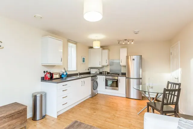 Candleford Court, Buckingham, MK18, photo 2