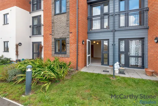 Shortwood Copse Lane, Kempshott, RG23, photo 1