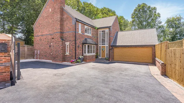 Photo 2 — Oak View Rise, Sutton Coldfield, Sutton Coldfield, B75 5JL