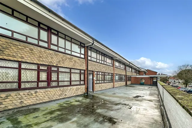 Rustington, Littlehampton, BN16, photo 1