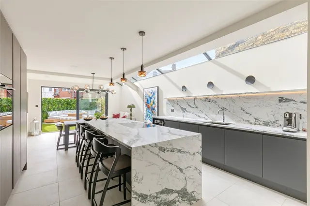Ormeley Road, London, SW12, photo 1