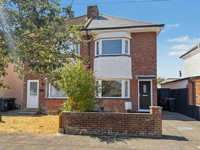 Cattistock Road, BH8, photo 2