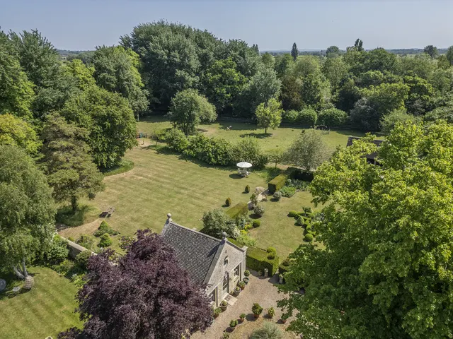 Bampton Road, Black Bourton Bampton, OX18, photo 2