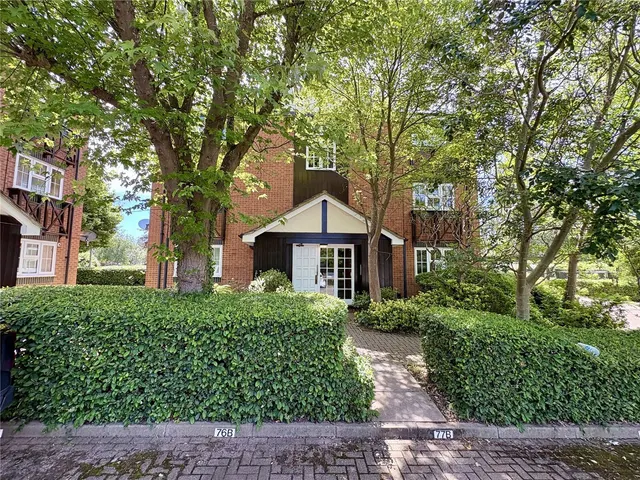 Photo 3 — Dudley Close, Chafford Hundred, Grays, Essex, RM16