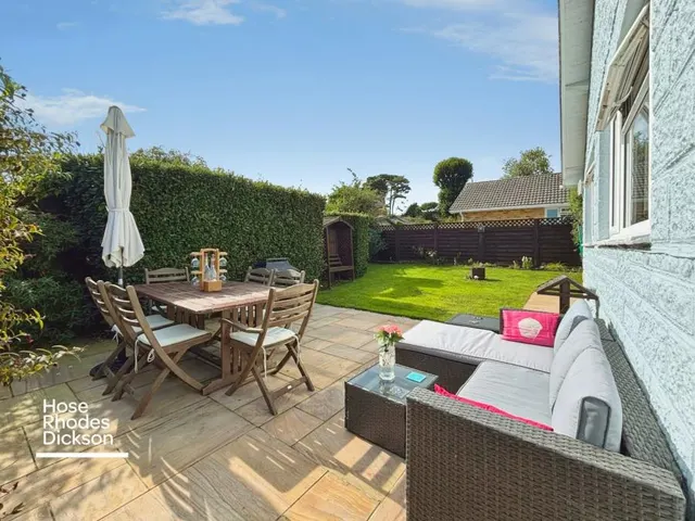 Nicholas Close, Brading, PO36, photo 2