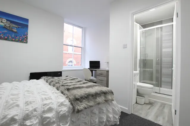 St. Aldate Street, Gloucester, GL1, photo 2