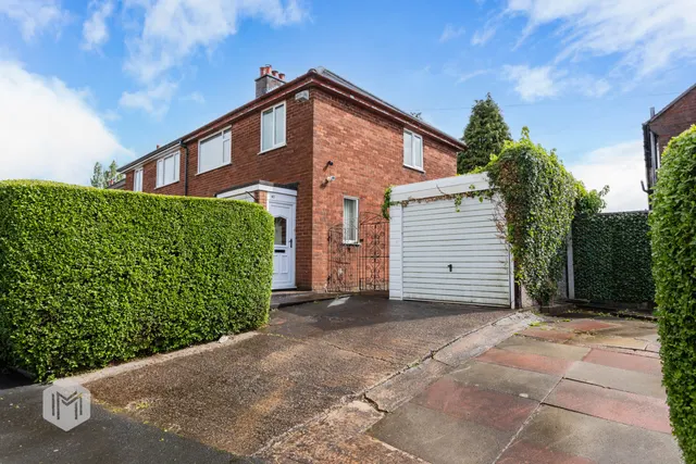 Buttermere Road, Farnworth, Bolton, BL4 0PP, photo 1