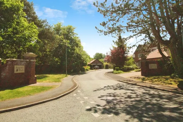 Photo 3 — Queensbury Close, Wilmslow, Cheshire, SK9