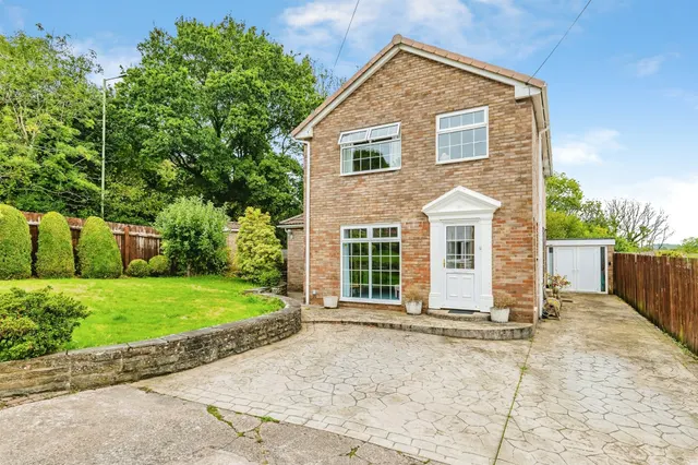 Fairland Close, Llantrisant, Pontyclun, photo 1