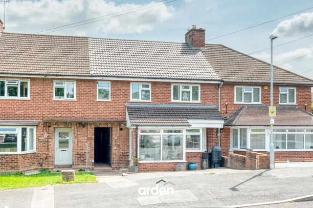 Maple Road, Rednal, B45, photo 1
