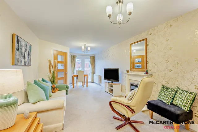 Goodes Court, Royston, SG8, photo 1