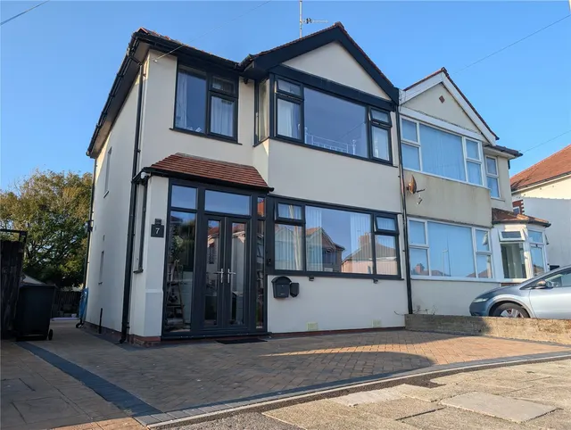 Redeswood Avenue, Thornton-Cleveleys, FY5, photo 1