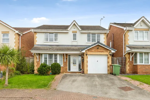 Windsor Close, Newton Aycliffe, DL5, photo 1