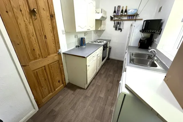 Ravenscar Avenue, Oakwood, LS8, photo 3