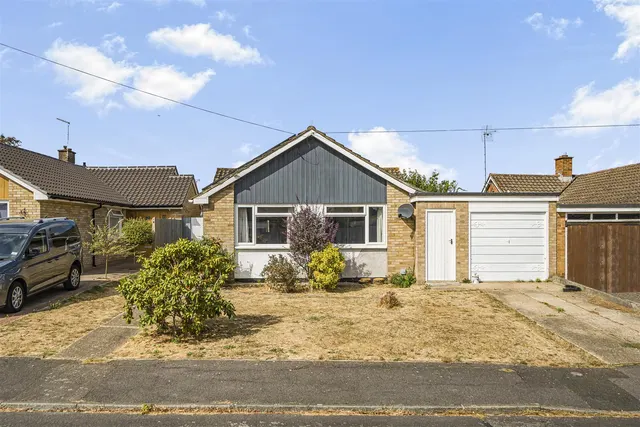 Frymley View, Windsor, Berkshire, SL4 5TA, photo 1