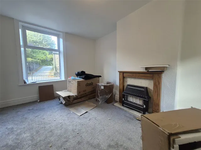 Huddersfield Road, Brighouse, HD6, photo 2