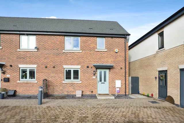 Furlong Close, Corby, NN17, photo 1