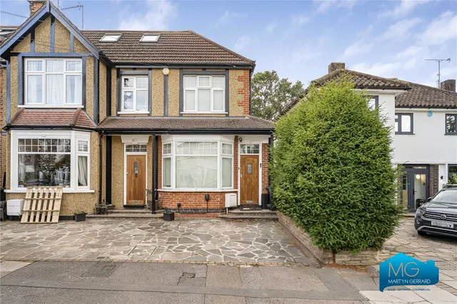 Bramber Road, North Finchley, N12, photo 1