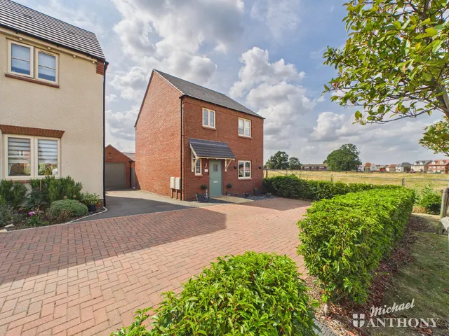 Seddon Gardens, Leighton Buzzard, LU7 3RF, photo 1