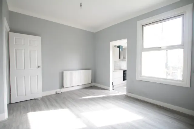 Ronver Road, London, SE12, photo 1