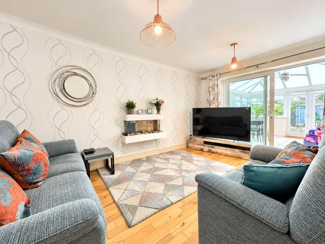 Arrowe Avenue, Moreton, CH46, photo 2