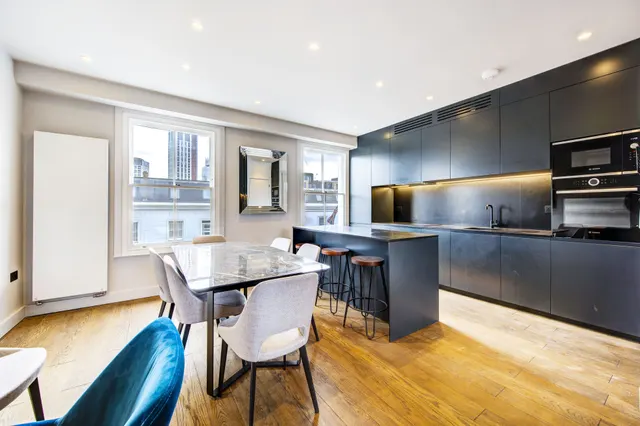 Flat B, 596 Kings Road, photo 1