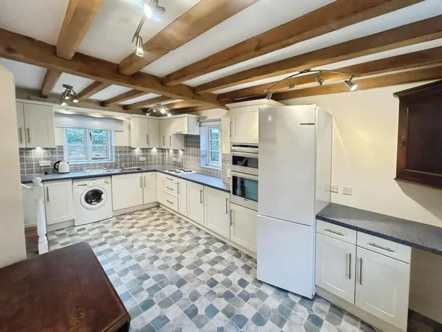 Barston Lane, B92, photo 2