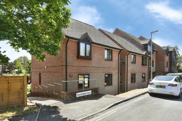 Sutherlands Way, Chandler's Ford, SO53, photo 1