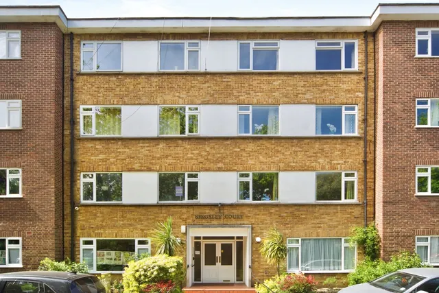 New Wanstead, London, E11, photo 1