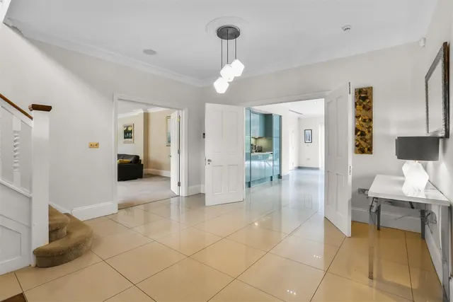 The Avenue, South Cheam, SM2, photo 2