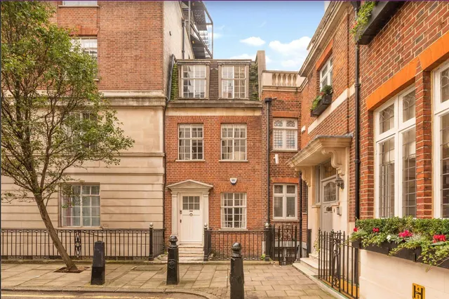 1a The Town House, 105 Hallam Street, London, photo 1
