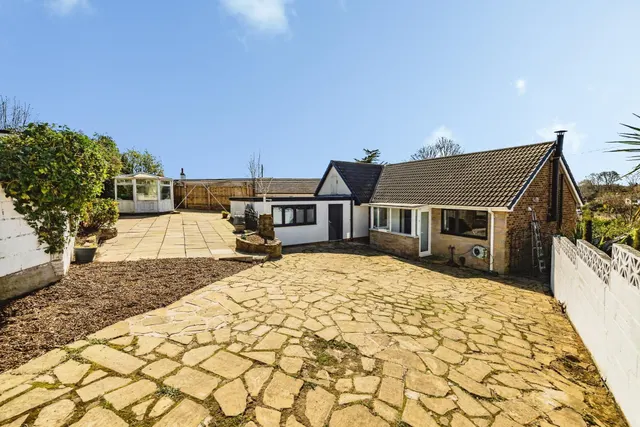 Stafford Hill Lane, Huddersfield, HD5, photo 1